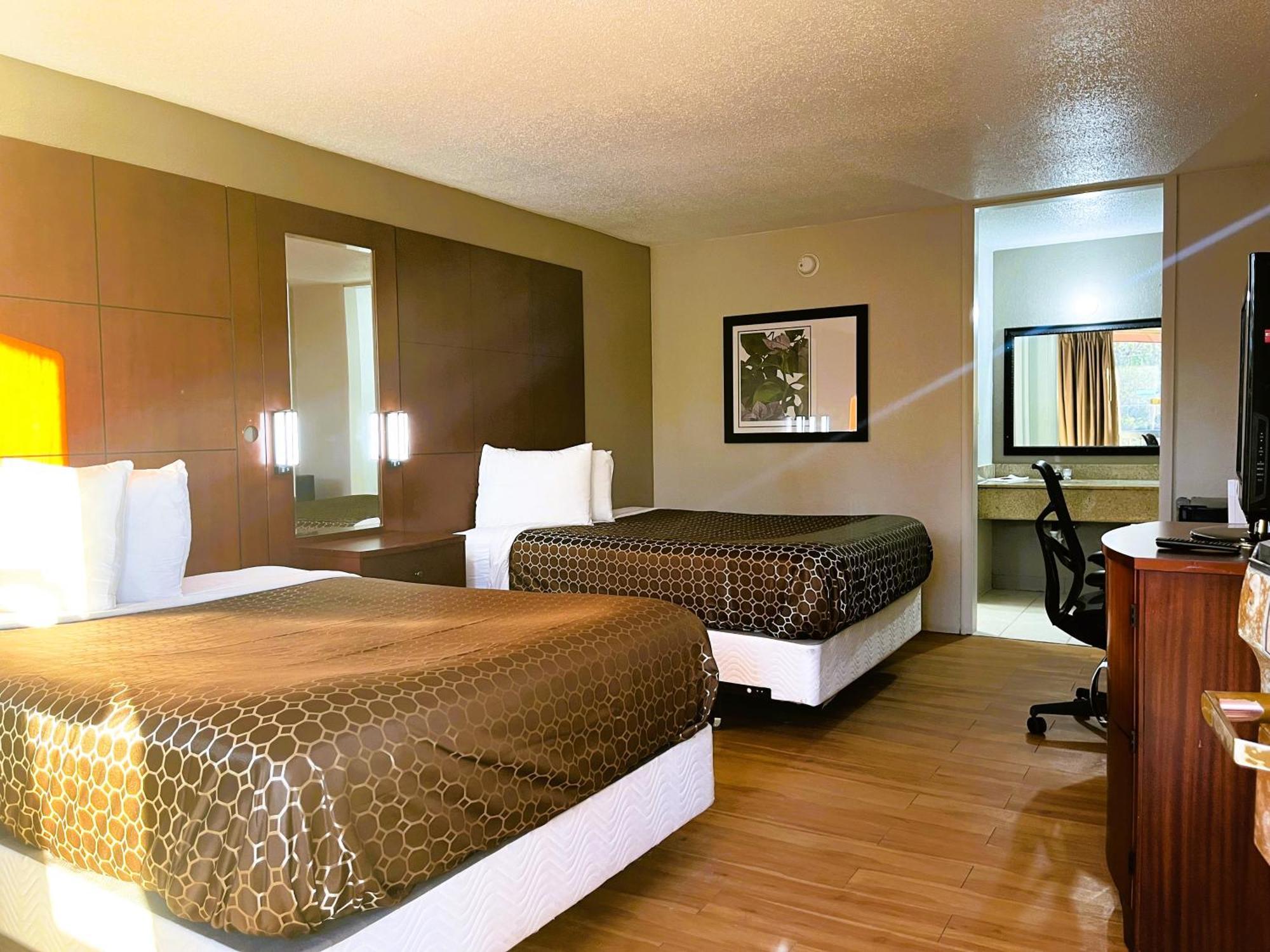 Budgetel Inn Феникс Сити Екстериор снимка